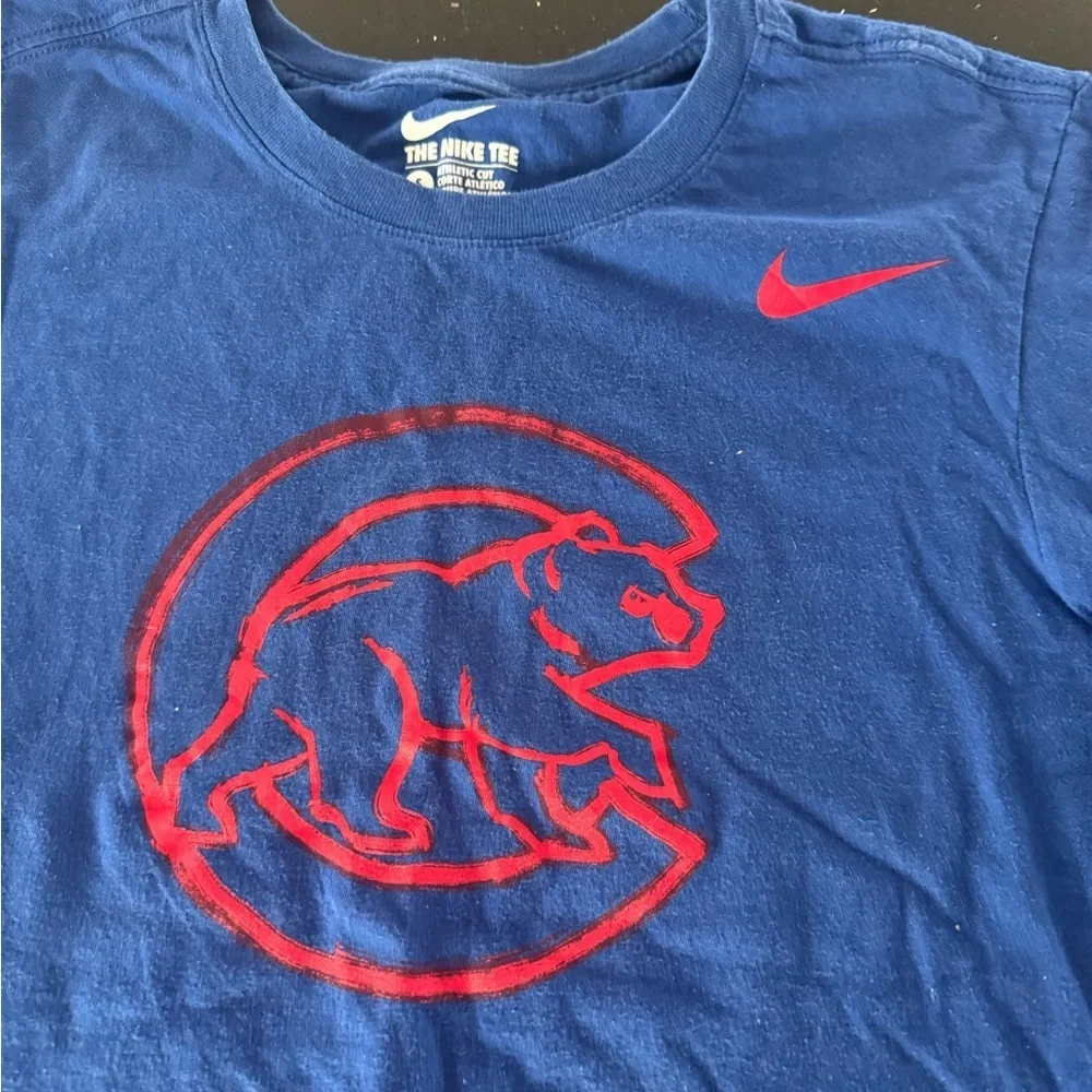 Nike Blue Chicago Cubs MLB Tee with Red Graphic